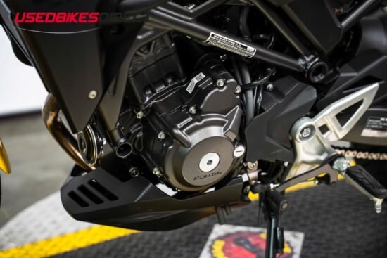 Buy 2024 Honda CB300R - Image 3