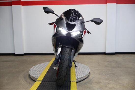 Buy 2024 Kawasaki Ninja ZX-6R - Image 6