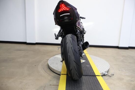 Buy 2024 Kawasaki Ninja ZX-6R - Image 4