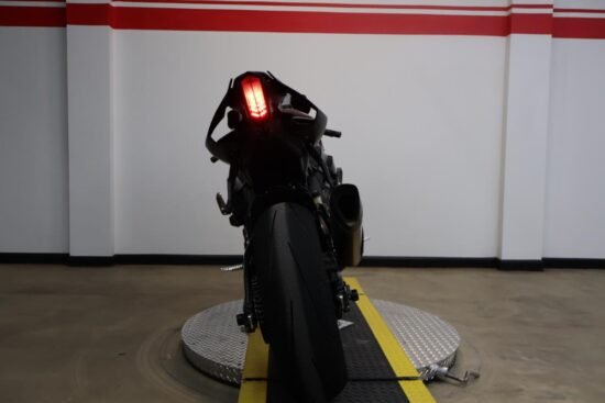 Buy 2020 Yamaha YZF-R1 - Image 2