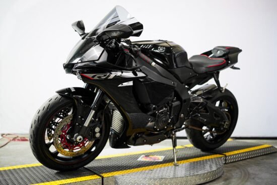 Buy 2018 Yamaha YZF-R1 - Image 6