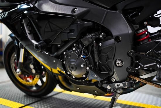 Buy 2018 Yamaha YZF-R1 - Image 2