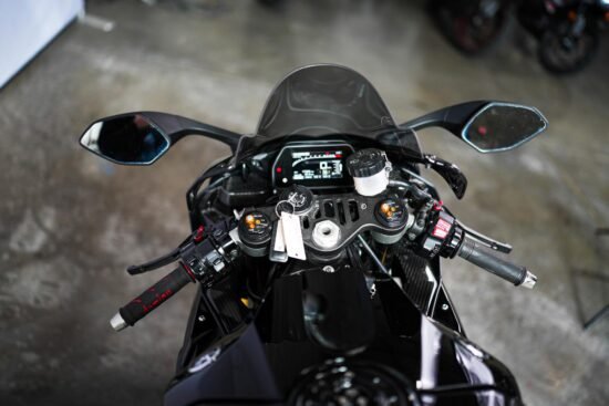 Buy 2018 Yamaha YZF-R1 - Image 3