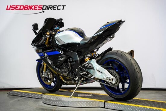 Buy 2022 Yamaha YZF-R1M - Image 6