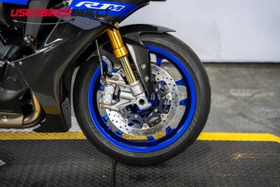Buy 2022 Yamaha YZF-R1M - Image 2
