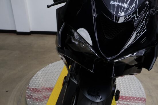 Buy 2024 Kawasaki Ninja ZX-6R - Image 7